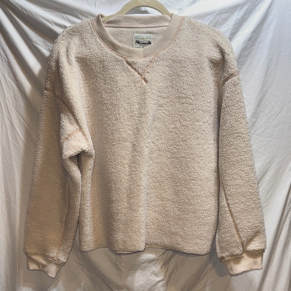 American Eagle Outfitters Sweaters - American Eagle Outfitters Cream Crew Neck Sweater
